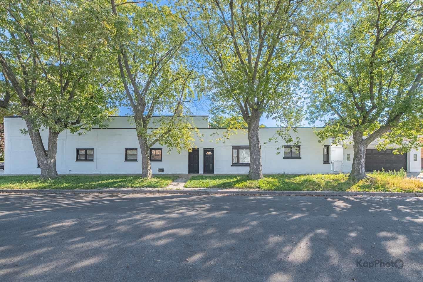 Property Photo: 6259 W Peterson Avenue IL 60646