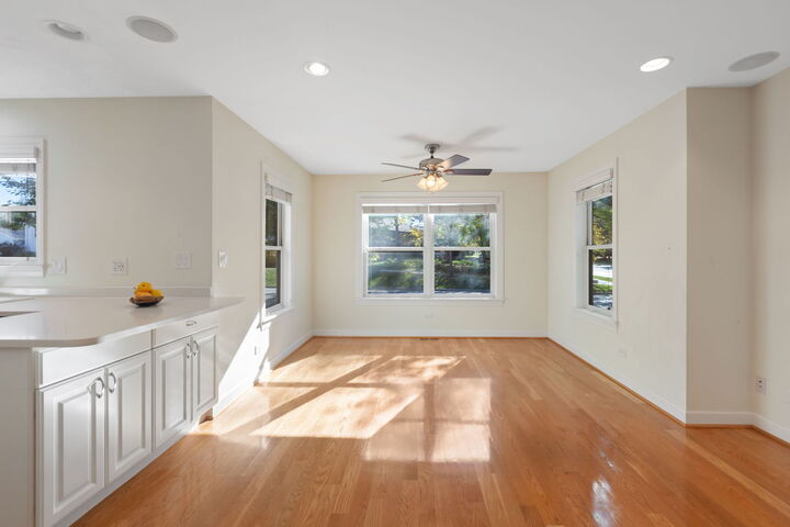 Property Photo:  5333 Fairview Avenue  IL 60515 