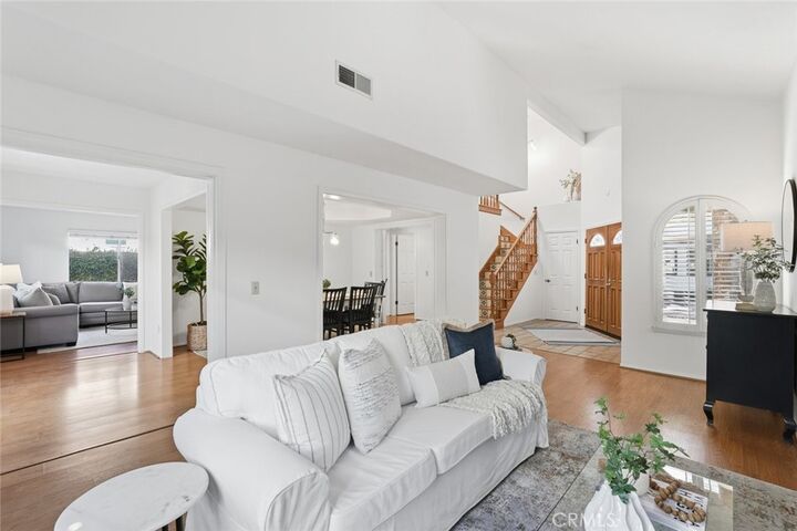 Property Photo:  2113 Marshallfield Lane B  CA 90278 