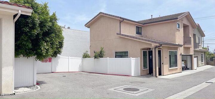 Property Photo: 7608 W Ani Way CA 91605