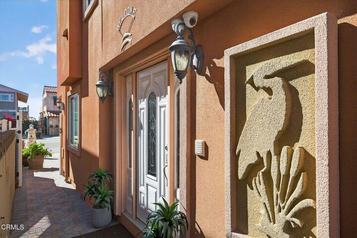 Property Photo:  2408 Ocean Drive  CA 93035 