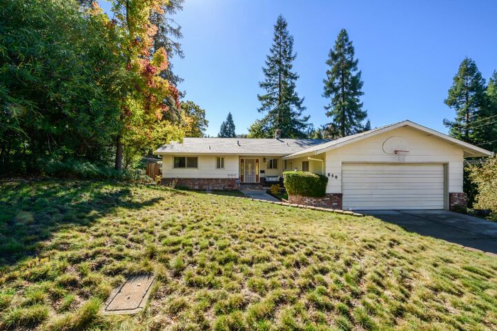 850 Blue Bell Court  Placerville CA 95667 photo
