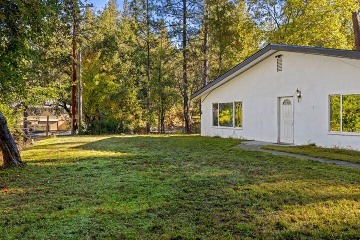 Property Photo: 1364 Ruthhaven Road CA 95667