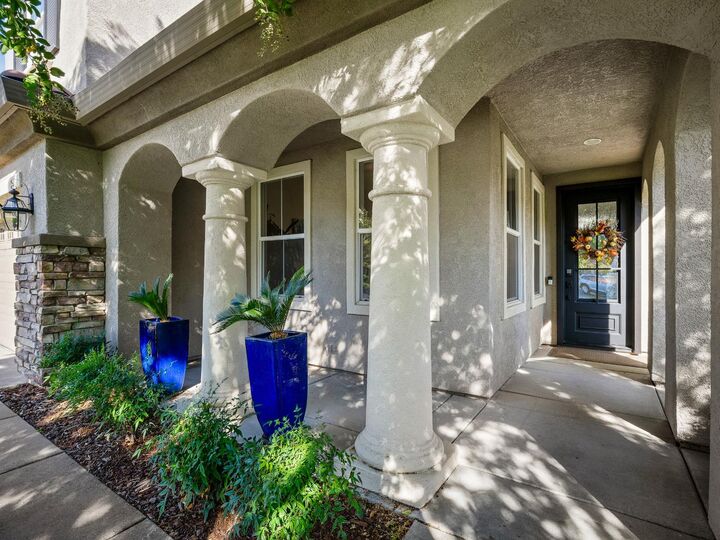 Property Photo: 405 Cranston Court CA 95762