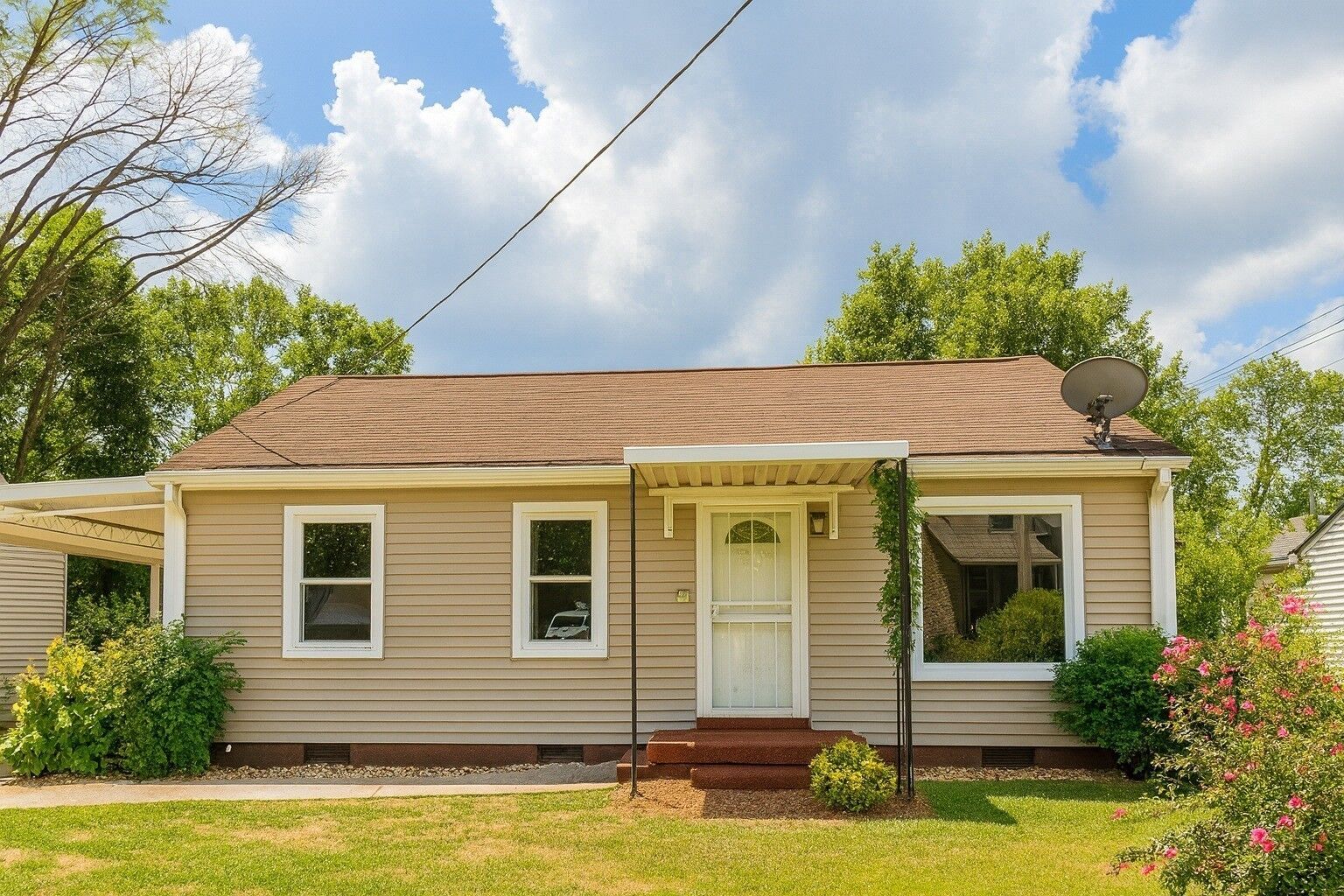 Property Photo:  56 Creighton Ave  TN 37206 