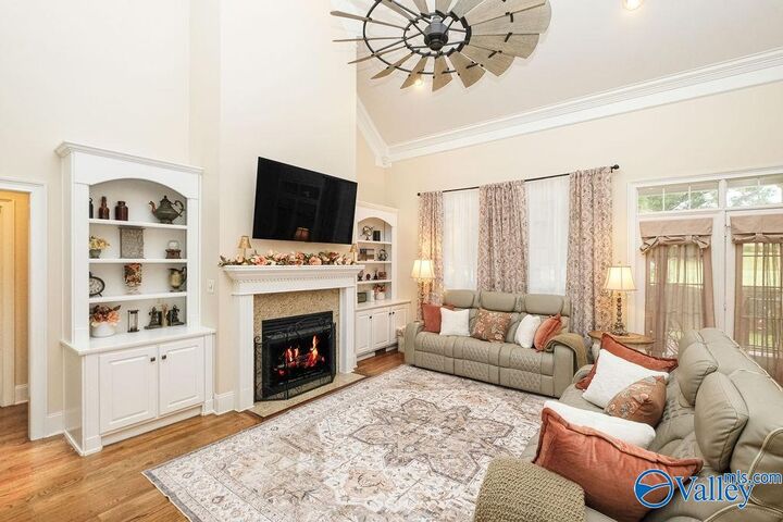 Property Photo:  214 Harborview Drive  AL 35758 