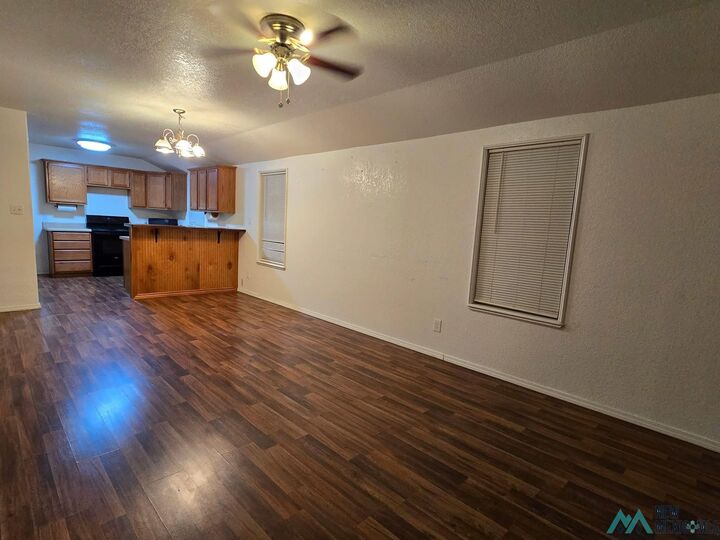 Property Photo: 2305 W Jackson Street NM 88220