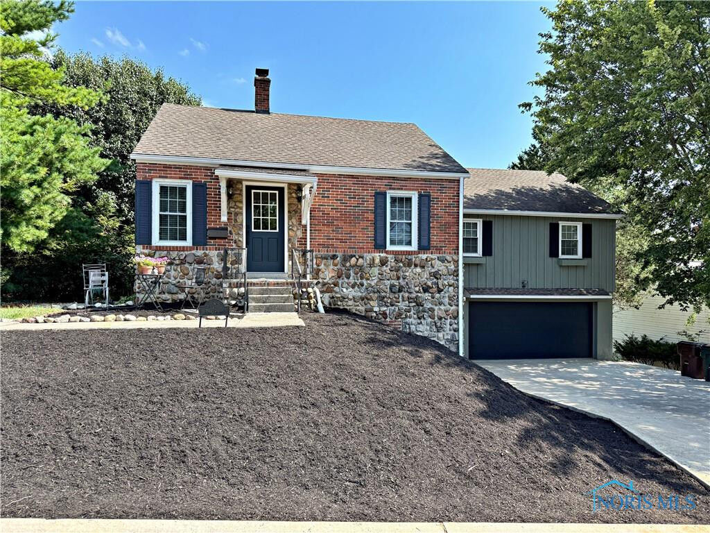 Property Photo: 109 Rosa Street OH 44883