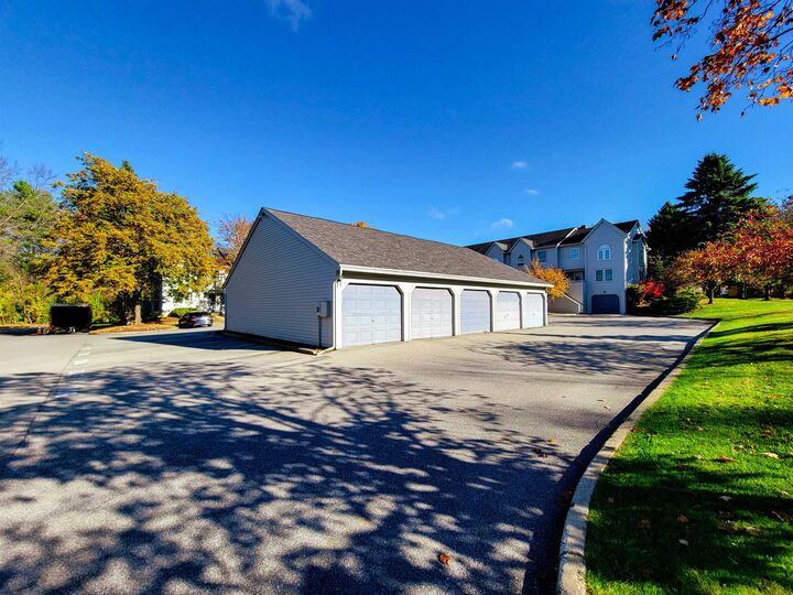 Property Photo:  33 Harbor View Road  VT 05403 