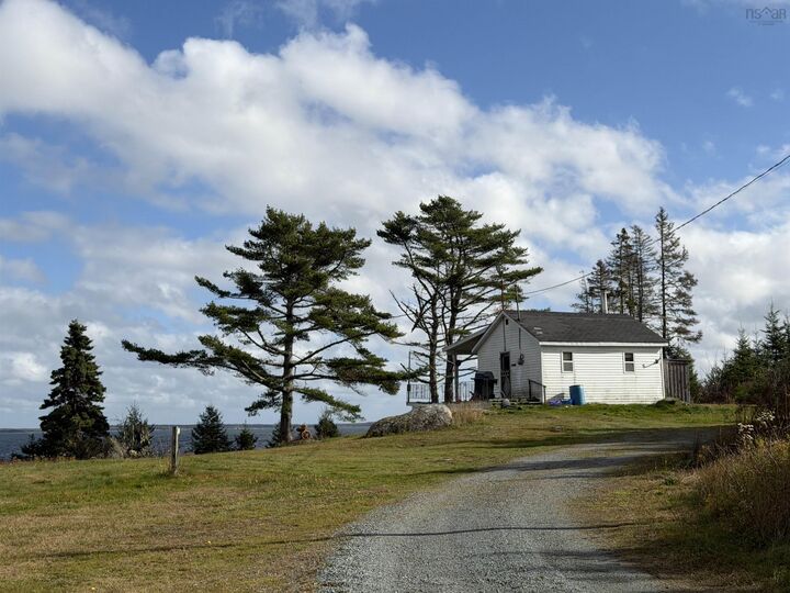 18726 Highway 7  Popes Harbour NS B0J 3H0 photo