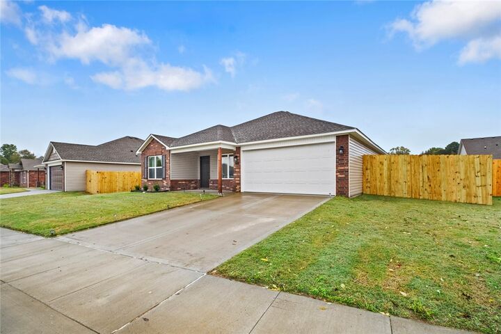 Property Photo:  2801 W McLaren Drive  AR 72704 