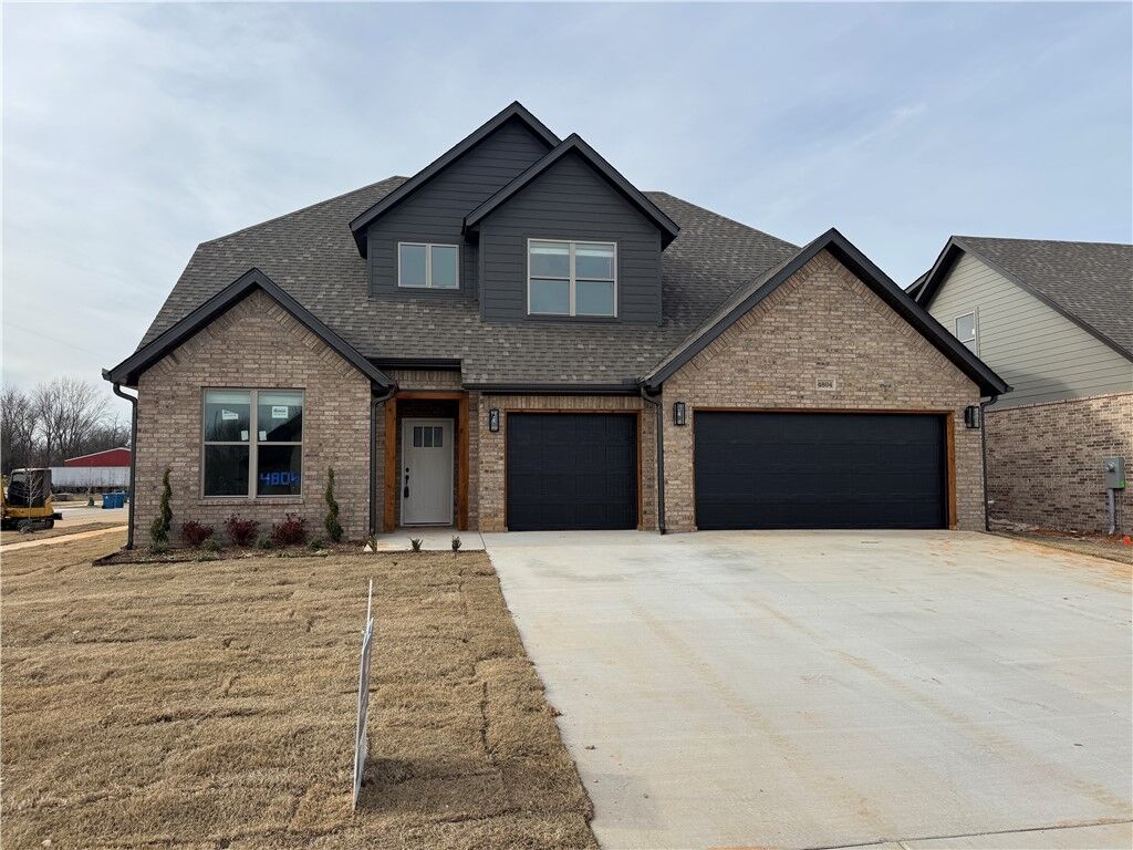 Property Photo: 4804 SW Scarlet Oak Street AR 72713