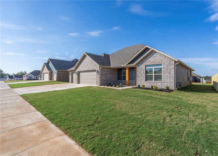 Property Photo: 87 N Banner Avenue AR 72730