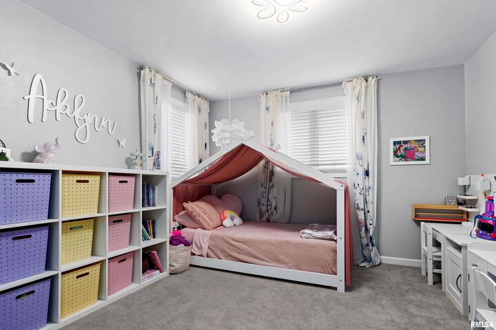 Property Photo:  749 S Columbus Avenue  IL 61550