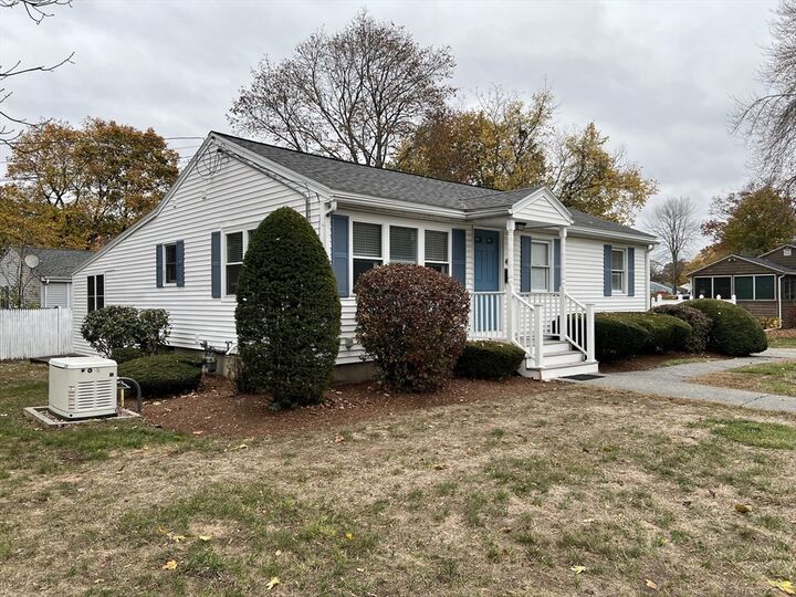 Property Photo:  4 Glenmere St  MA 01852 