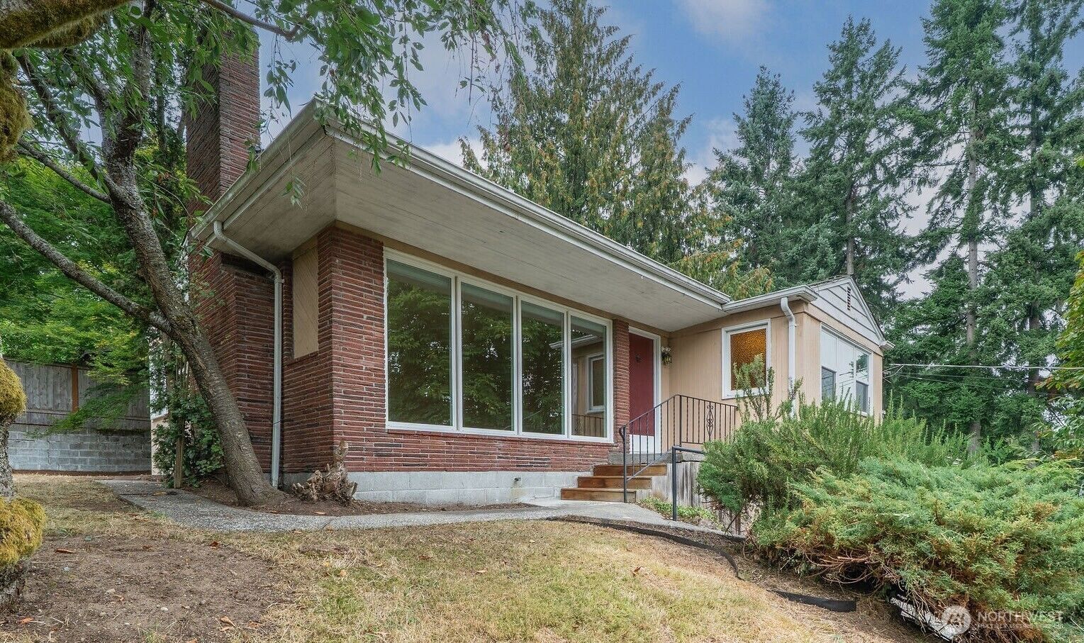 Property Photo:  9119  17th Avenue NE  WA 98115 