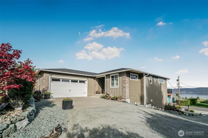 Property Photo: 2916 Newell Road WA 98282