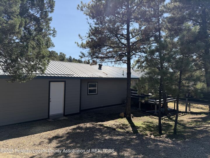 Property Photo:  310 Otero Drive  NM 88345 