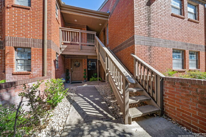 Property Photo: 7930 Roanoke Run 1111 TX 78240