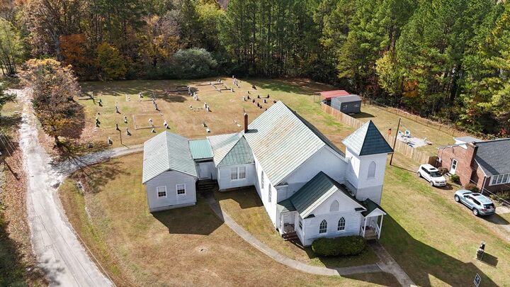 Property Photo: 114 School St. VA 23937