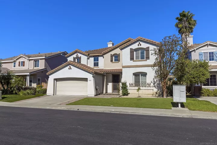 Property Photo:  4322 Vista Verde Way  CA 92057