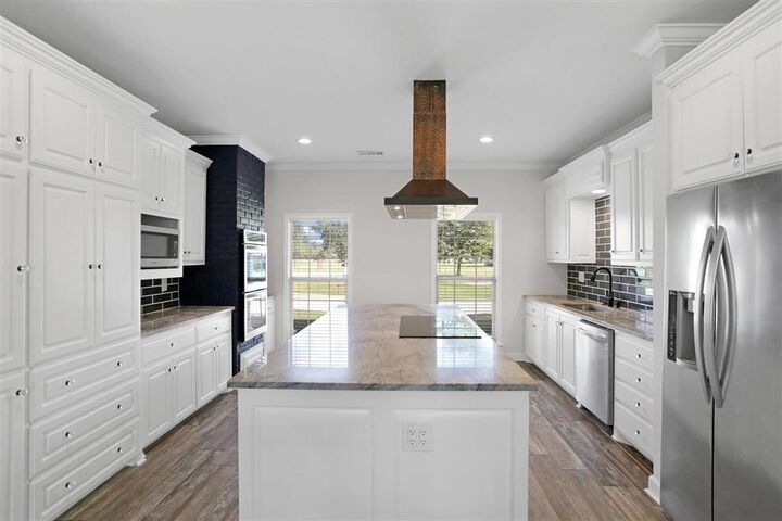 Property Photo:  7 Little Drive  LA 70605 