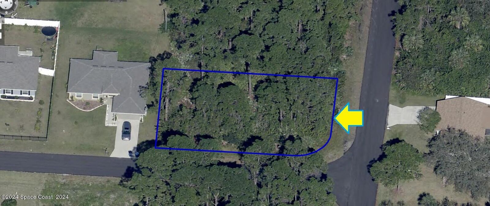 Property Photo:  534 Fernwood Avenue NW  FL 32907