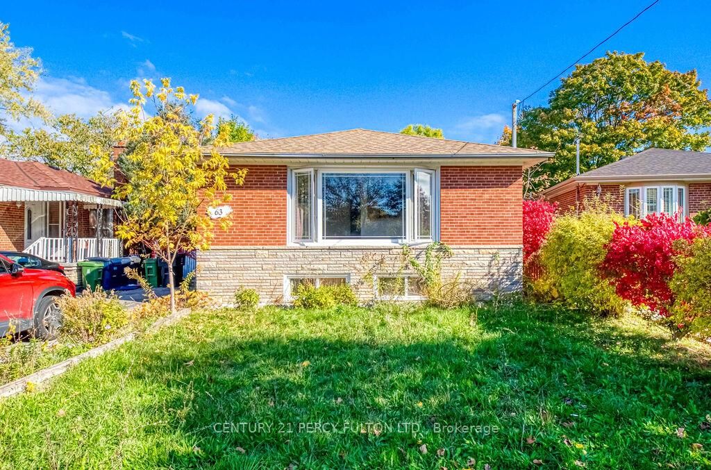 Property Photo:  63 Hiscock Boulevard  ON M1G 1S9