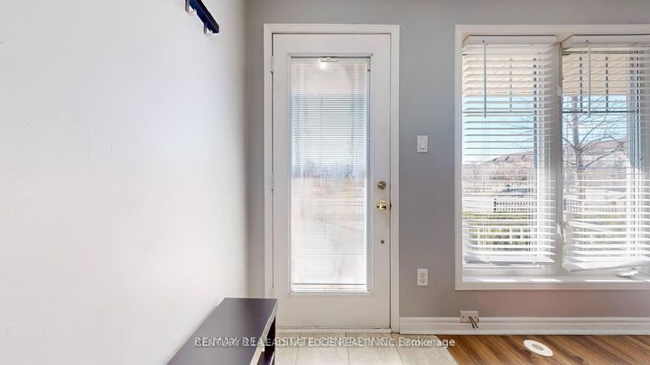 Property Photo: 3335 Thomas Street 5 ON L5M 0P7