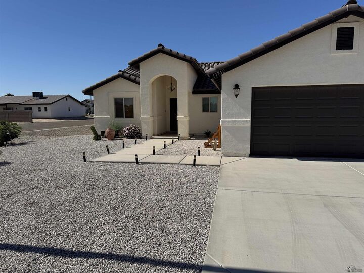 Property Photo: 11742 S Gila St AZ 85356