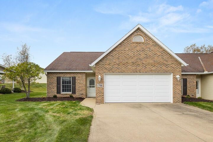 1706 Kingwood Ct  Ashland OH 44805 photo