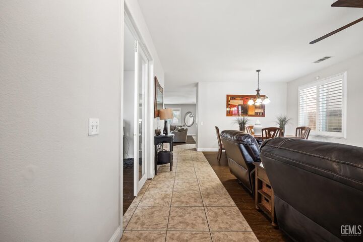 Property Photo: 2144 N Tommy Street CA 93291