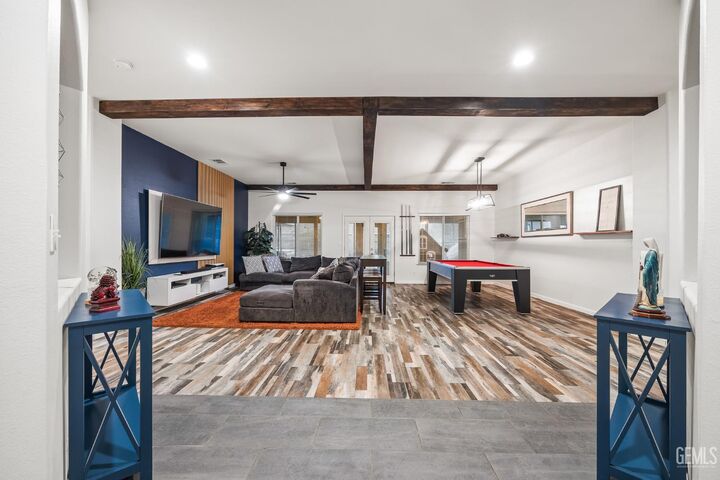 Property Photo: 1051 W Pepper Drive CA 93230