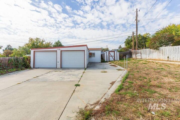 Property Photo: 1516 Sunrise Drive WA 99403