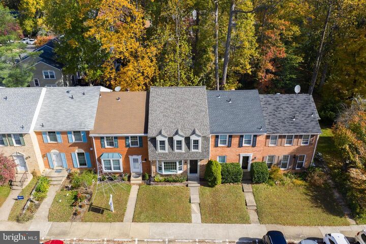 Property Photo:  9521 Cherry Oak Court  VA 22015 