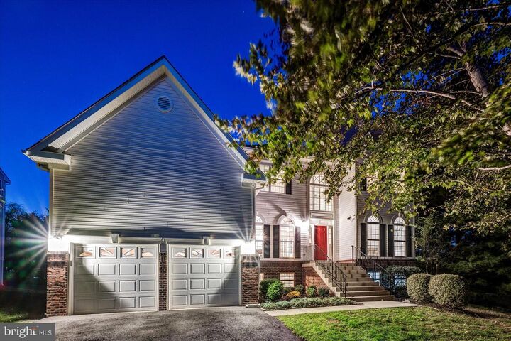 Property Photo:  724 Godfrey Court SE  VA 20175