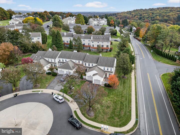 Property Photo: 3 Spring Walk Court PA 17601