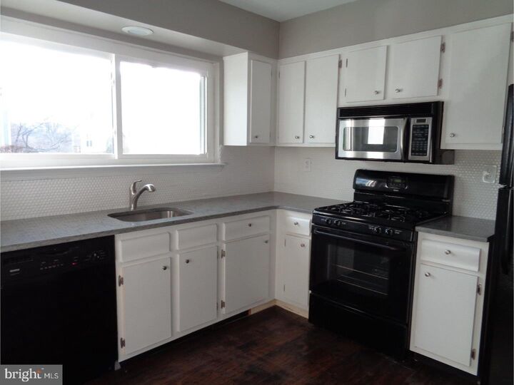 Property Photo: 101 Greenridge Circle PA 18940