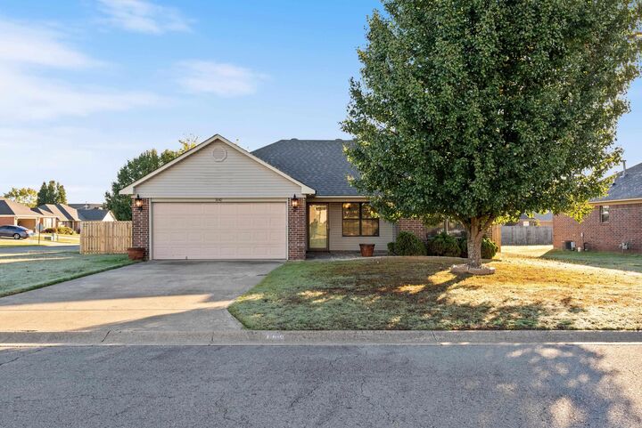 Property Photo:  1440 Ola Street  AR 72032 