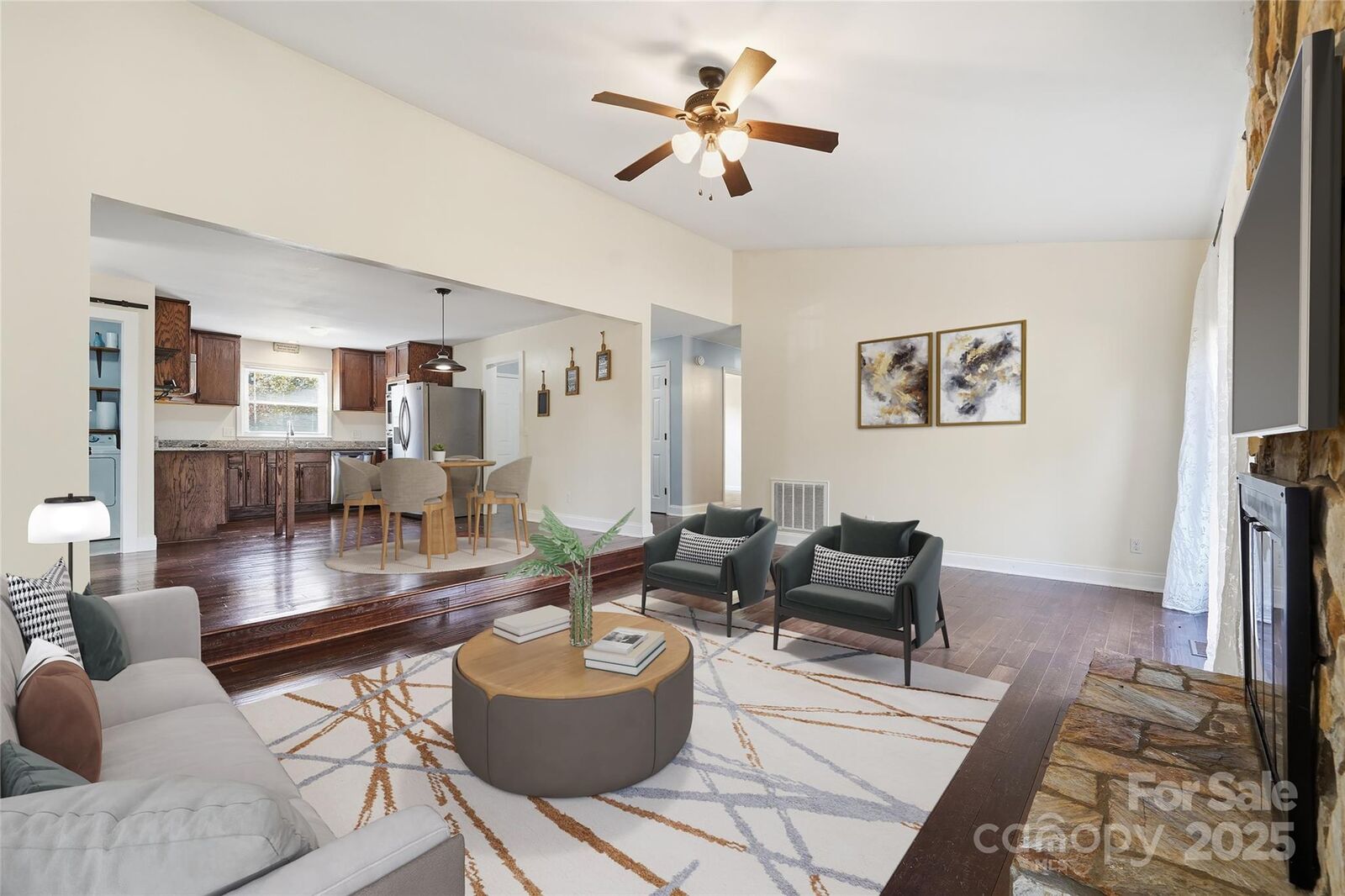 Property Photo: 501 Vista Grande Circle NC 28226