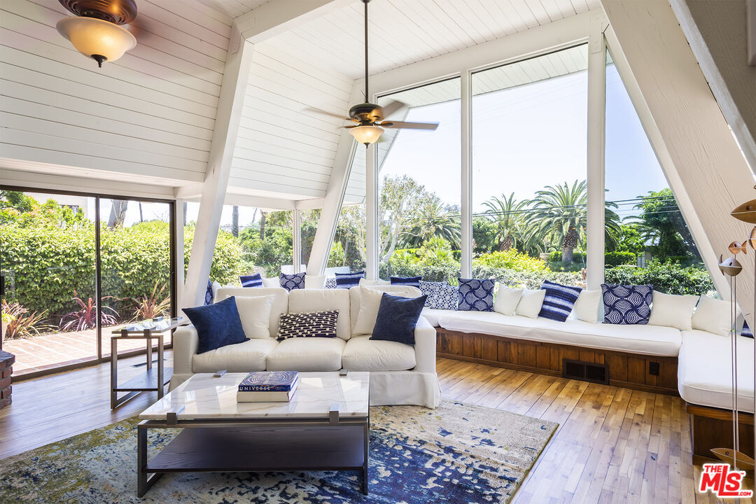 Property Photo:  29151 Cliffside Dr  CA 90265