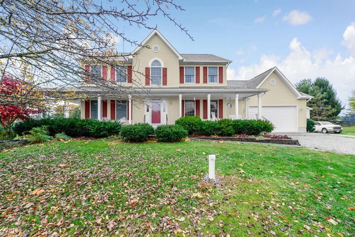 1219 W Slate Ridge Drive  Canal Winchester OH 43110 photo