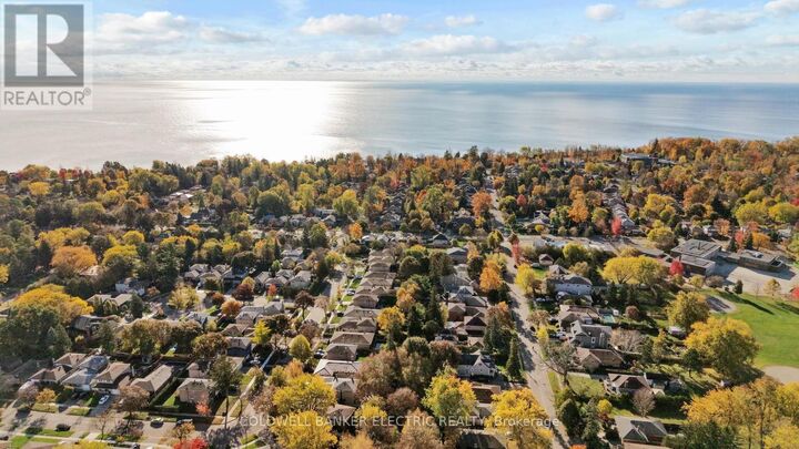 Property Photo: 22 Tivoli Court ON M1E 2A4