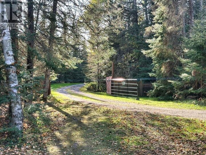 Photo de la propriété: 6018 Mapleward Road ON P7G 1L7