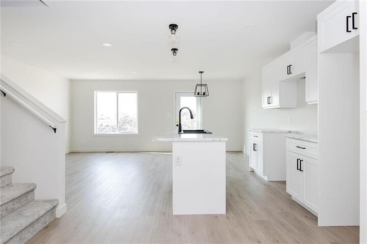 Photo de la propriété: 75 Kootenay Way MB R5G 2Y1