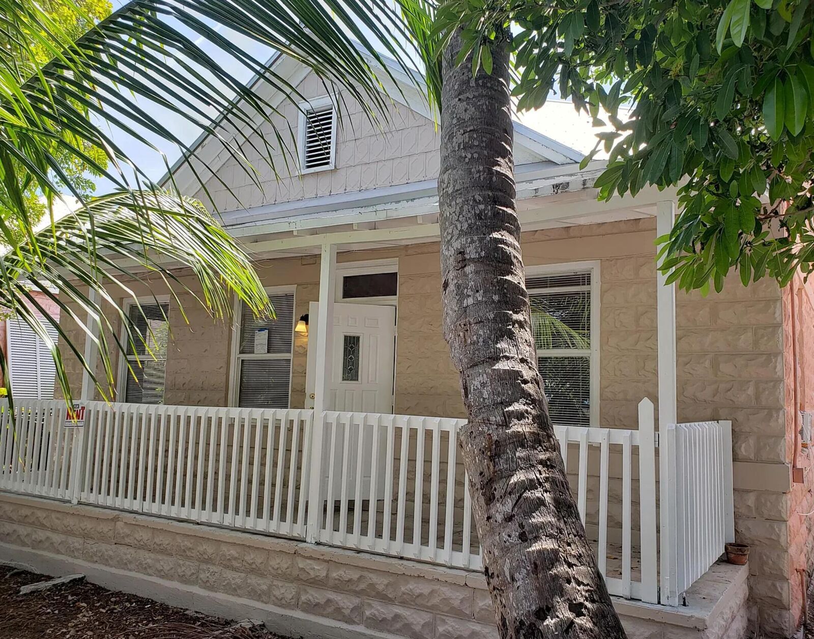 Property Photo: 1916 Seidenberg Avenue FL 33040
