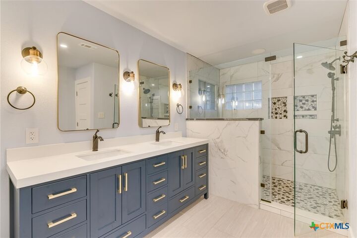 Property Photo:  2405 Bahama Road  TX 78733 