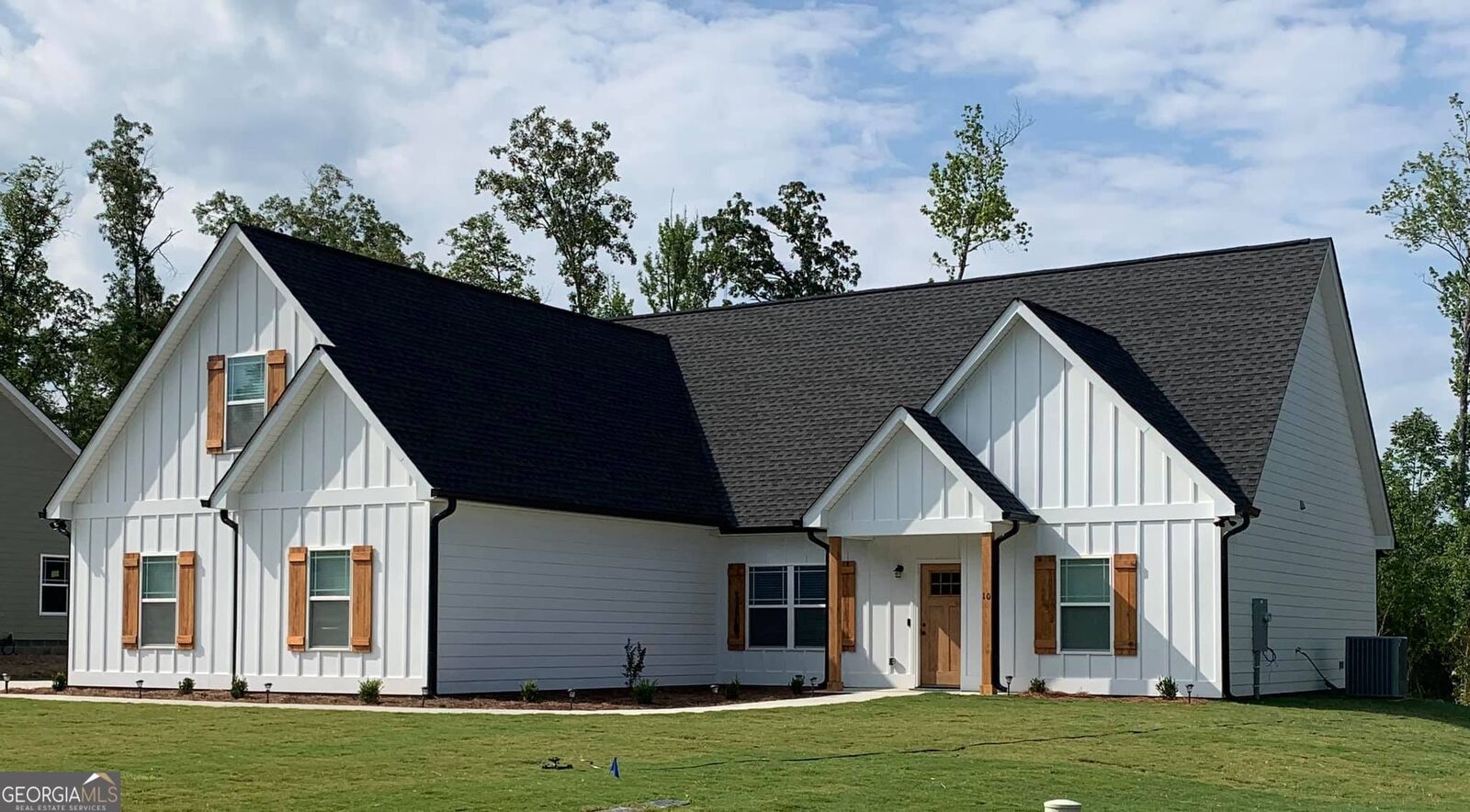 Property Photo: 637 Old Summerville Road GA 30165