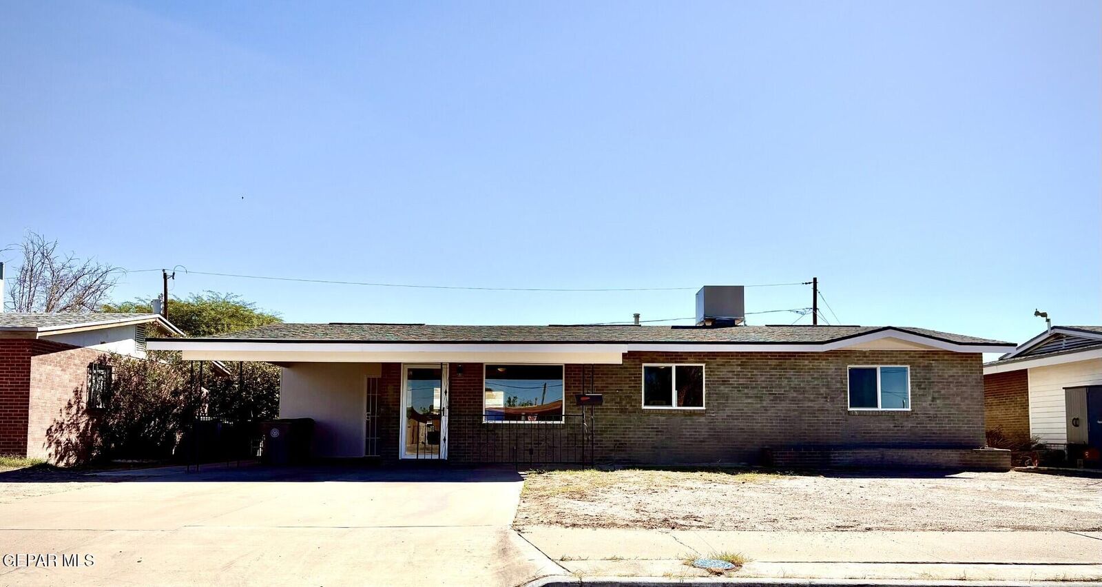Property Photo: 414 Mooreland Street TX 79907