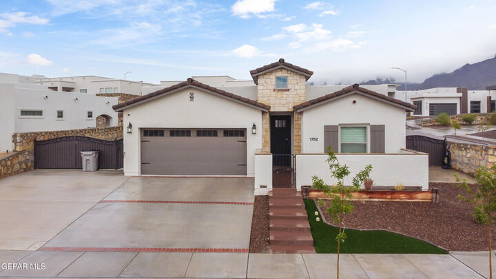 5925 Muleshoe Drive Drive  El Paso TX 79911 photo